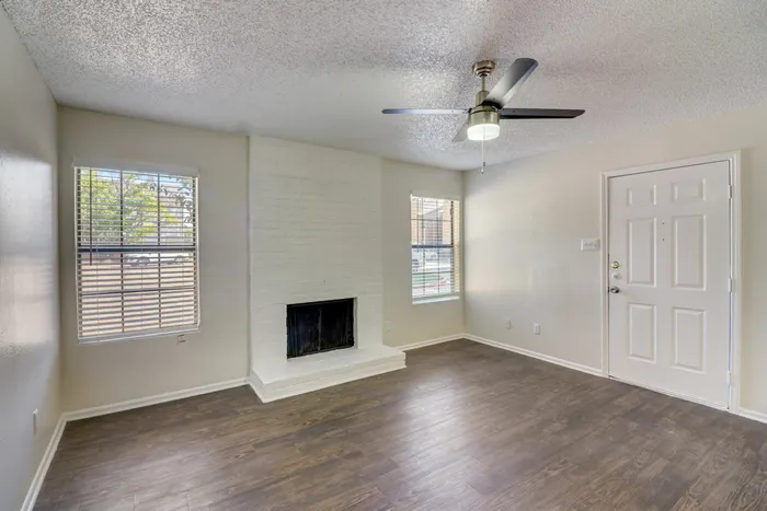 Lakeland Apartments photo 5