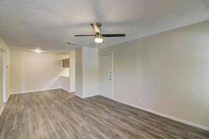 Lakeland Apartments photo 6