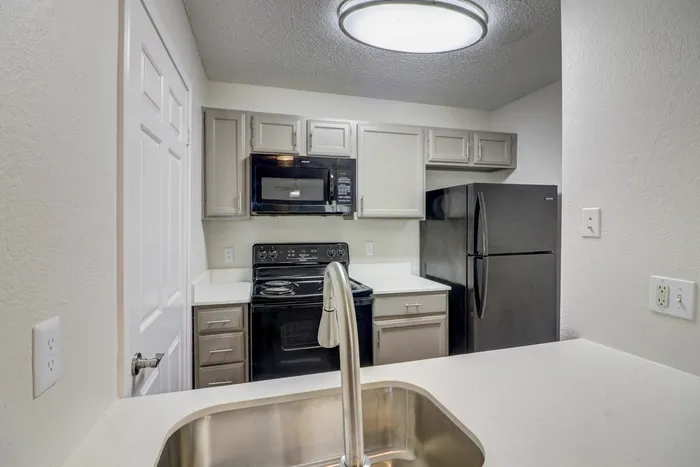 Lakeland Apartments photo