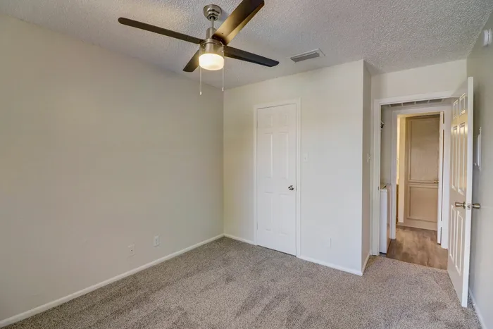 Lakeland Apartments photo 7