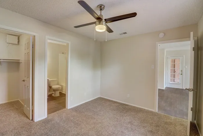 Lakeland Apartments photo