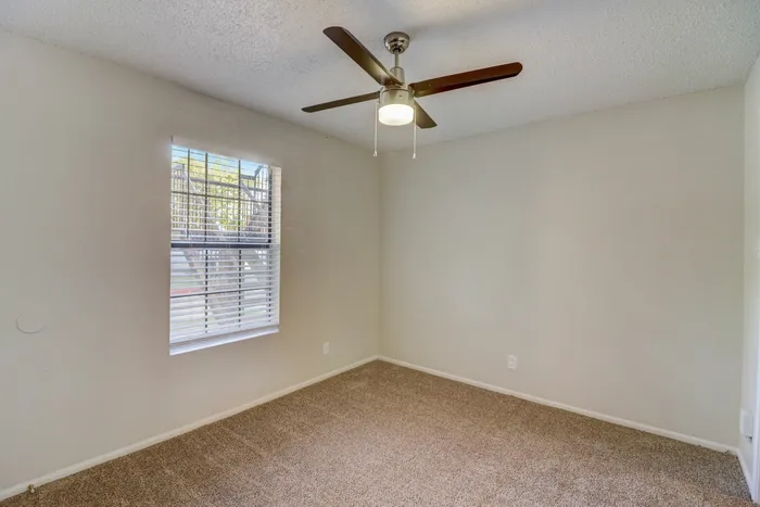 Lakeland Apartments photo 9