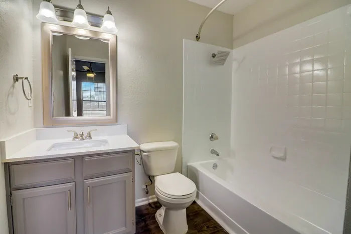 Lakeland Apartments photo